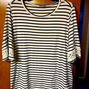 Jodifl striped top with crochet elements